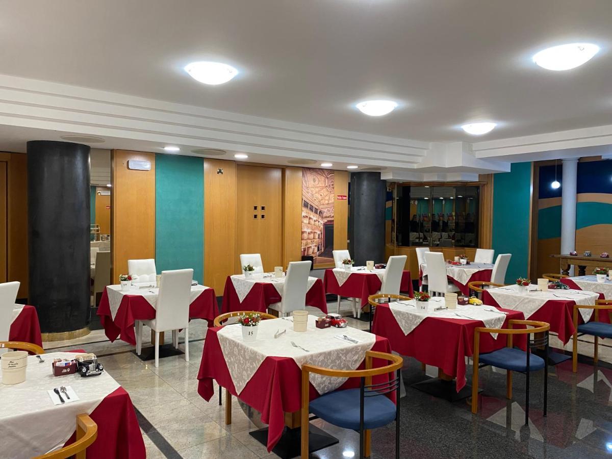 Hotel Casagrande Feltre Exterior foto