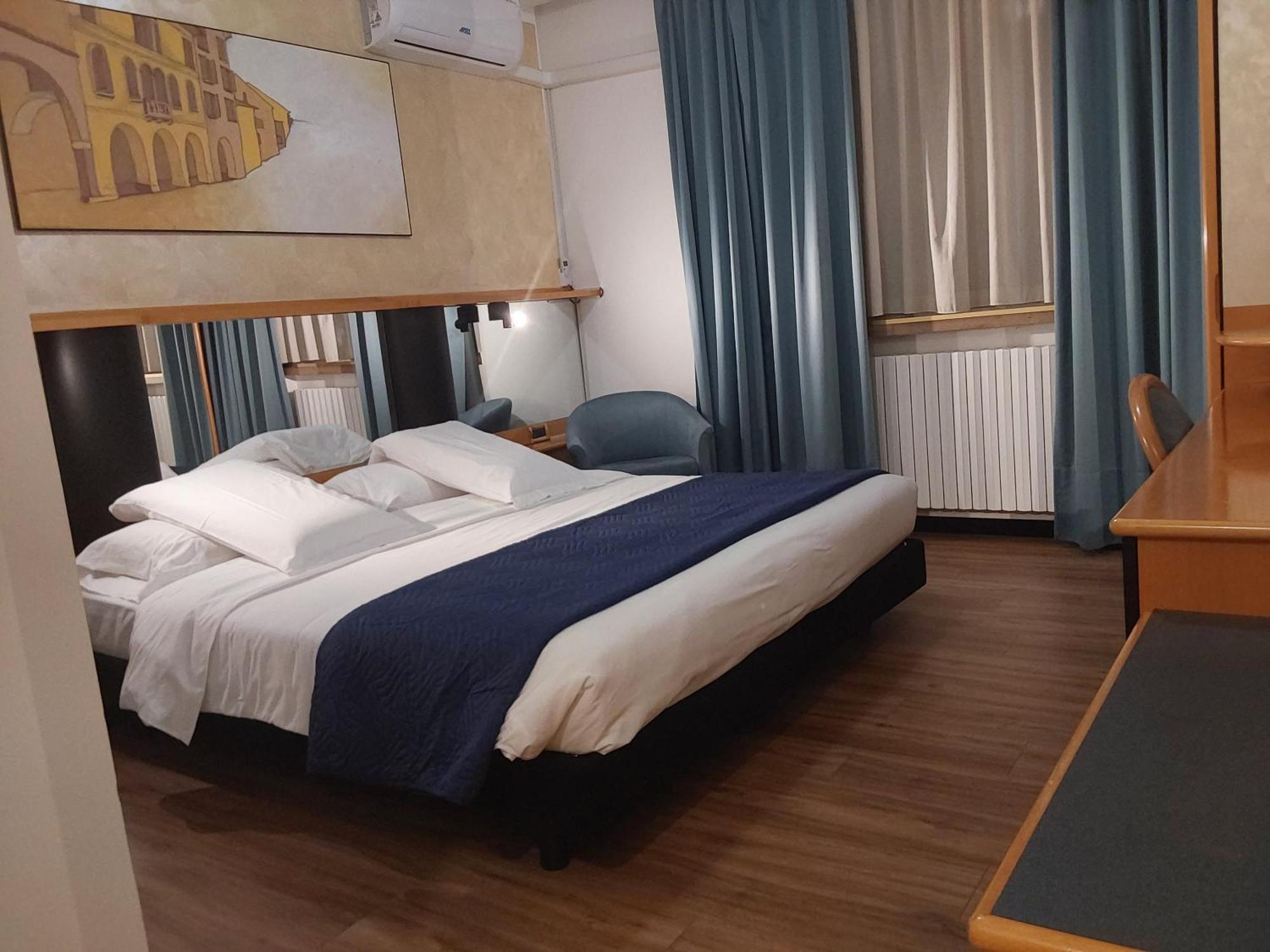 Hotel Casagrande Feltre Zimmer foto