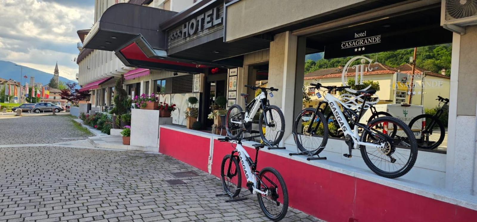 Hotel Casagrande Feltre Exterior foto
